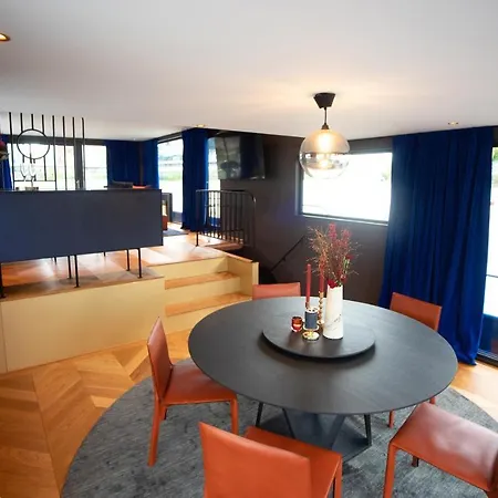 Botel Blue Motion Medienhafen