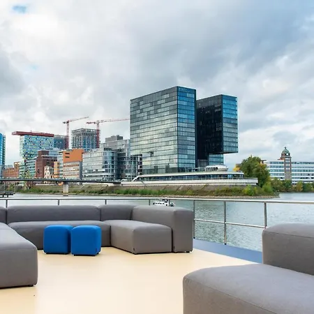 Blue Motion Medienhafen Tekne Düsseldorf